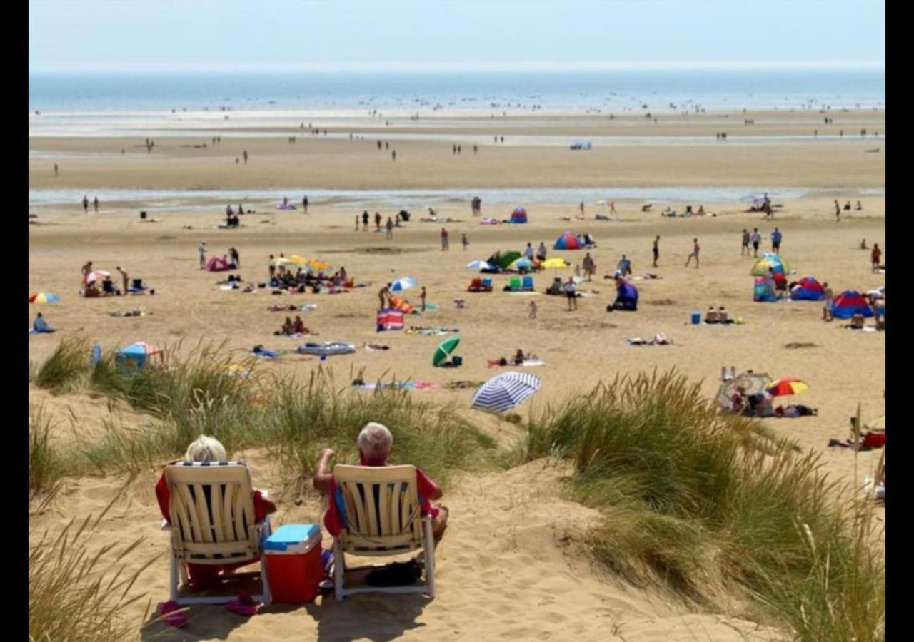 Mp502 - Camber Sands Holiday Park - Sleeps 6 - Small Dog - Gated Decking - Amazing Marsh Views Экстерьер фото